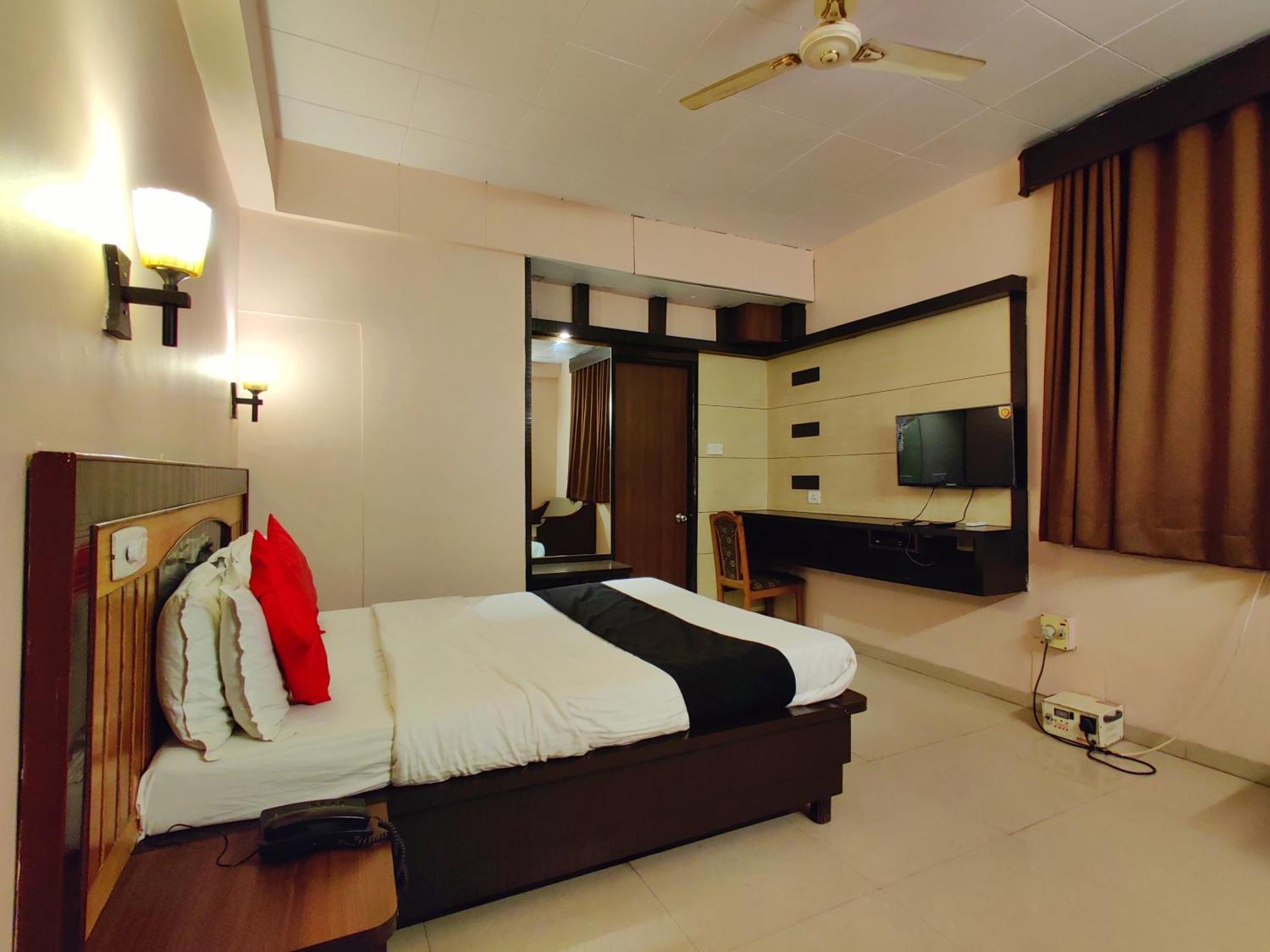 Hotel Pratap Heritage Mahābaleshwar Exteriör bild