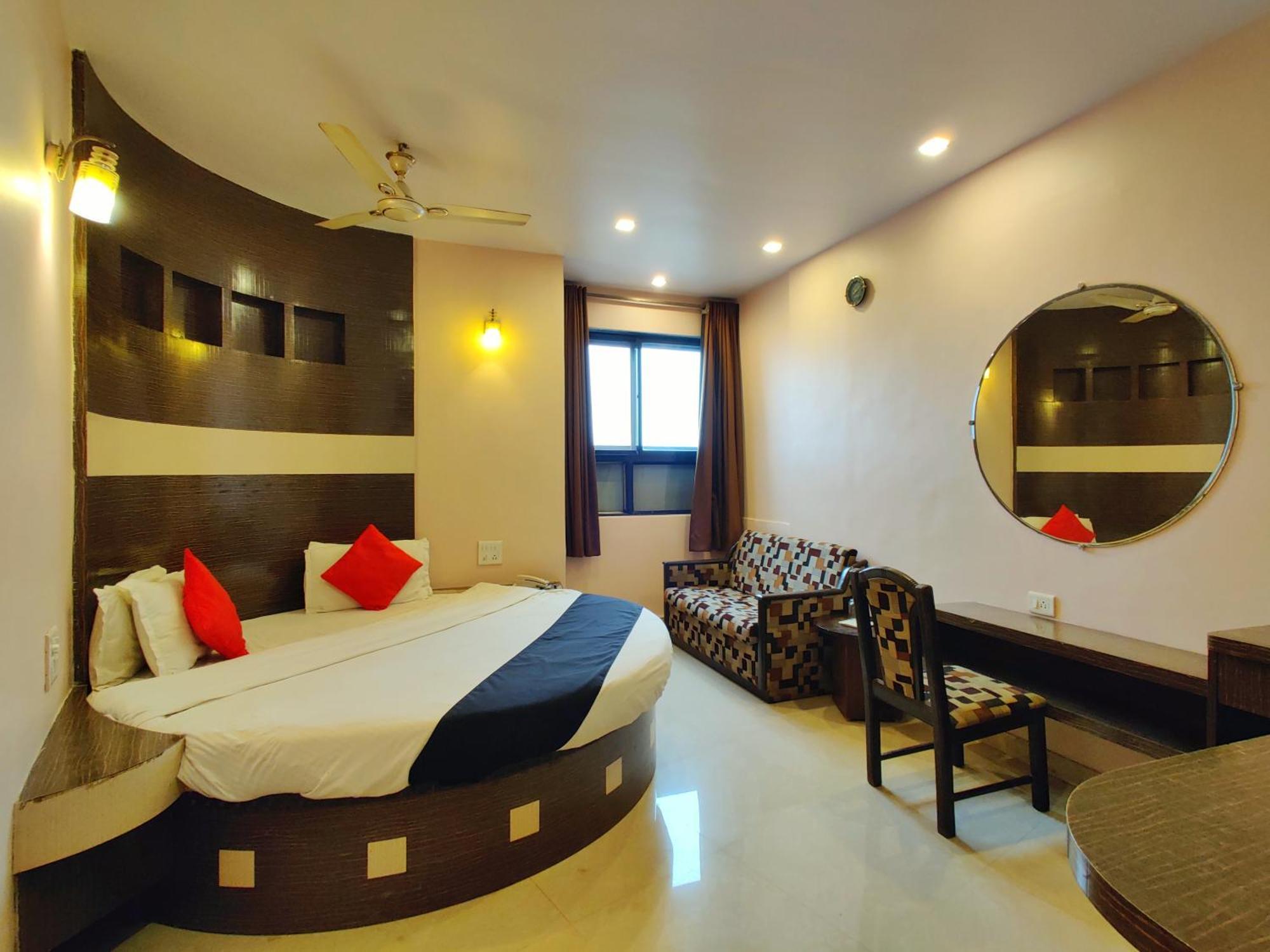 Hotel Pratap Heritage Mahābaleshwar Exteriör bild