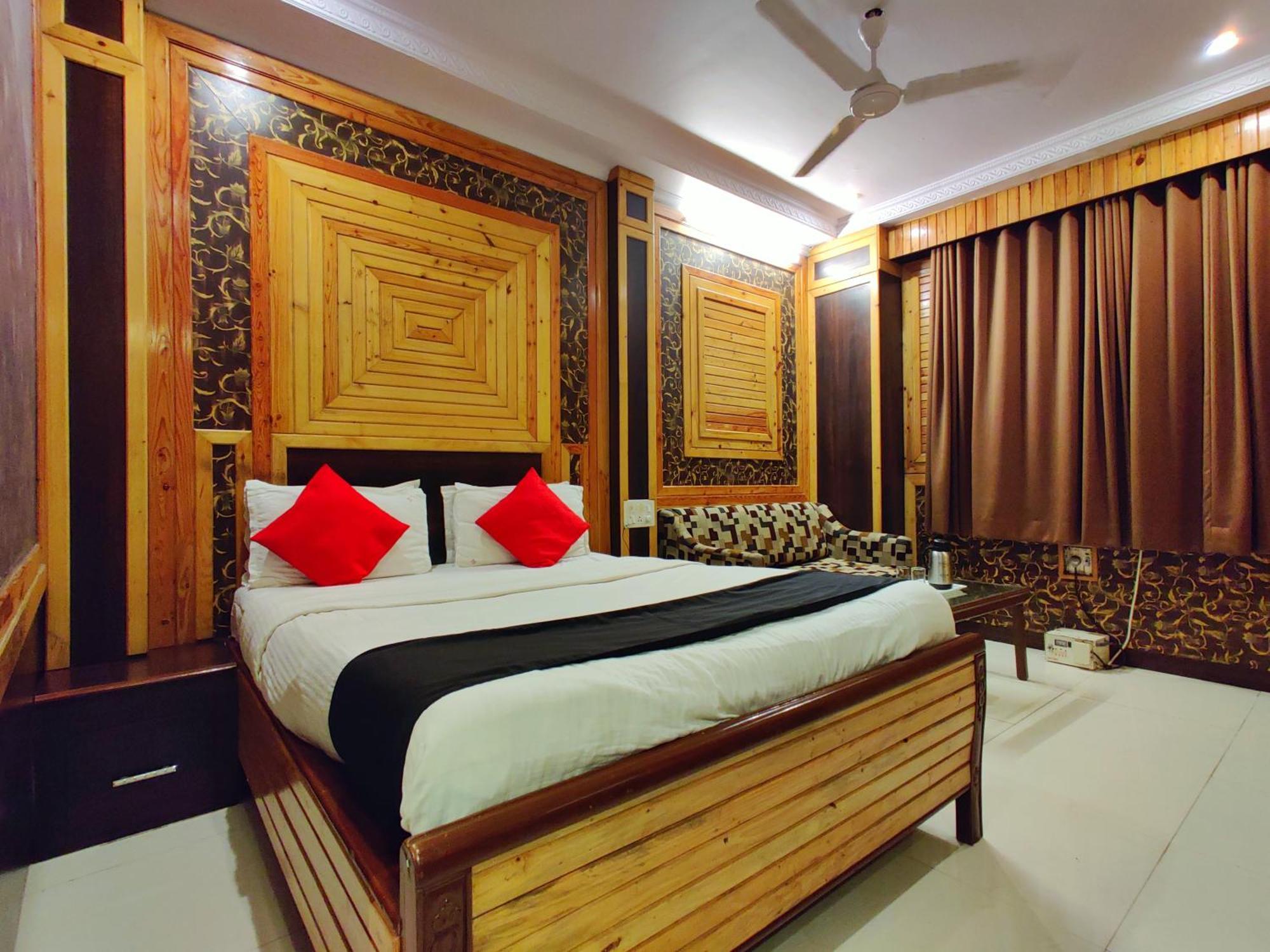 Hotel Pratap Heritage Mahābaleshwar Exteriör bild