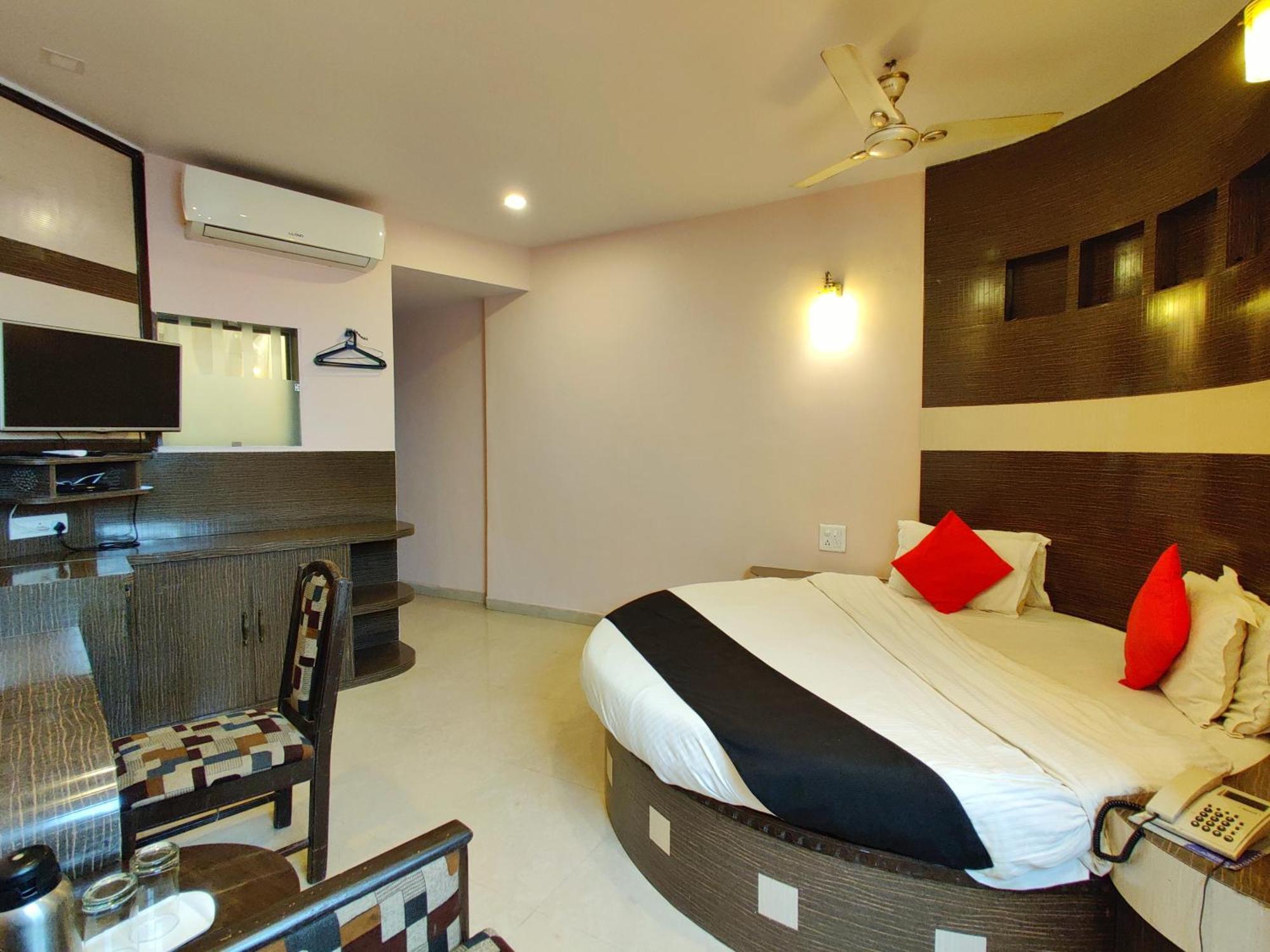 Hotel Pratap Heritage Mahābaleshwar Exteriör bild