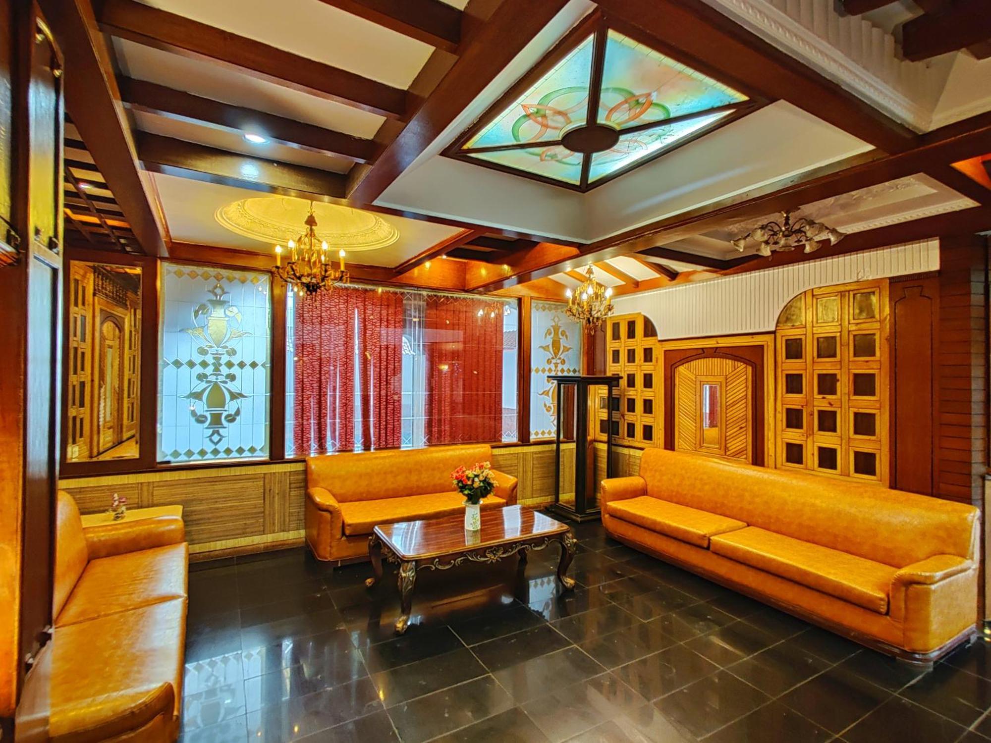Hotel Pratap Heritage Mahābaleshwar Exteriör bild